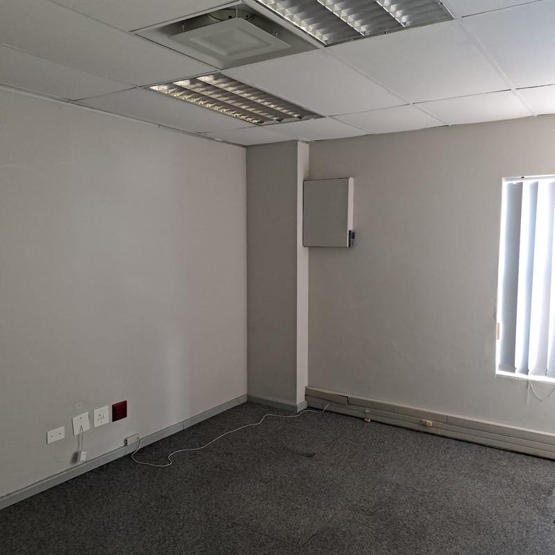 To Let commercial Property for Rent in Newton Park Eastern Cape